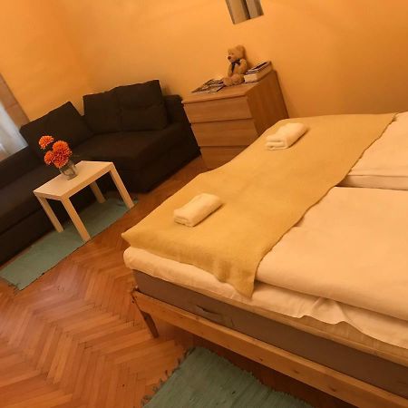 Blahnikova Aparthotel Прага Екстер'єр фото