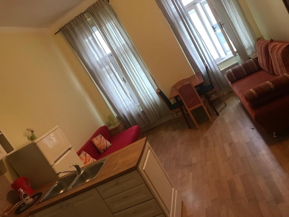 Blahnikova Aparthotel Прага Екстер'єр фото