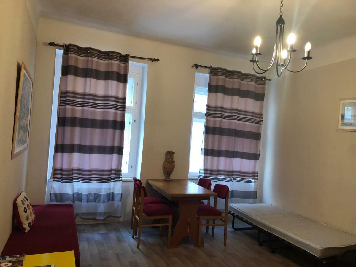 Blahnikova Aparthotel Прага Екстер'єр фото