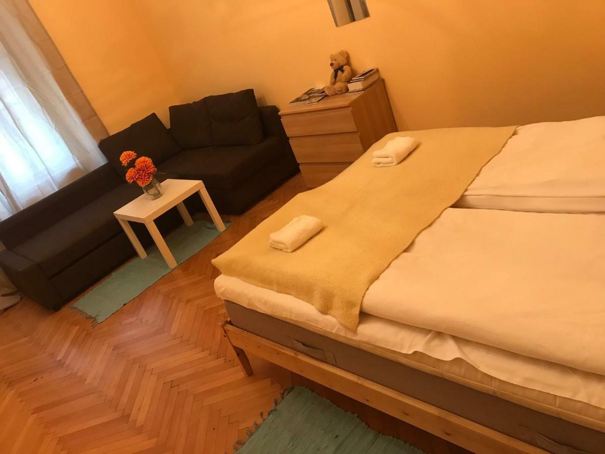 Blahnikova Aparthotel Прага Екстер'єр фото